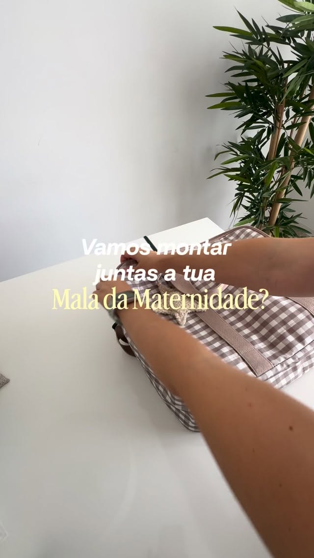 Uma das coisas que gera muitas dúvidas na fase final da gravidez…

👉 a mala da maternidade.

O que levar?
O que é essencial?
O que não faz falta nenhuma?

E a verdade é que muitas vezes acabamos por comprar coisas que nem usamos…
e esquecer outras que fazem mesmo a diferença.

Por isso, no dia 2 de Maio, no Brunch de Dia da Mãe 💖 vamos fazer isto juntas!

✨ Vamos montar uma mala da maternidade ao vivo
✨ Podes trazer as tuas dúvidas, a tua lista
✨ E sair de lá com muito mais clareza, confiança e com a tua checklist da mala da maternidade pronta e adaptada ao mês em que o teu bebé vai nascer 👌

Tudo isto numa manhã leve, com partilha, num ambiente intimista e um brunch delicioso… vai ser mesmo especial 🥰

E é já no dia 2 de Maio!

📍 @ailha.pt , Carnaxide
⏰ 11h às 13h
💰 20€: inclui acompanhante e um gift bag que vão adorar com produtos das marcas parceiras

🔗 link para o inscrição na bio.

👉 Ou comenta “MÃE” que envio-te todas as informações.

Já temos poucas vagas! 
Eu e @ritacomcoisasdemae esperamos por ti 😍