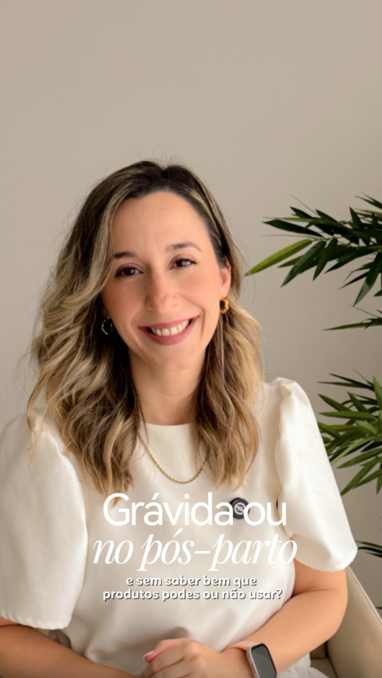 Durante a gravidez e o pós-parto, é normal surgirem dúvidas sobre o que podemos ou não usar 🤰

A pele passa por várias alterações e nem todos os produtos são seguros nesta fase, por isso é importante fazer escolhas informadas.

Há ingredientes que devem ser evitados, mas também há opções seguras e adequadas 🙌

E há um cuidado que não deve mesmo ser esquecido: a proteção solar, essencial para prevenir manchas e proteger a pele, tanto na gravidez como no pós-parto.

Guarda este vídeo para rever sempre que precisares 💖

💬 Diz-me nos comentários se tens alguma dúvida sobre o tema.
‌
#gravidez #posparto #maternidade #skincaregravidez #pub