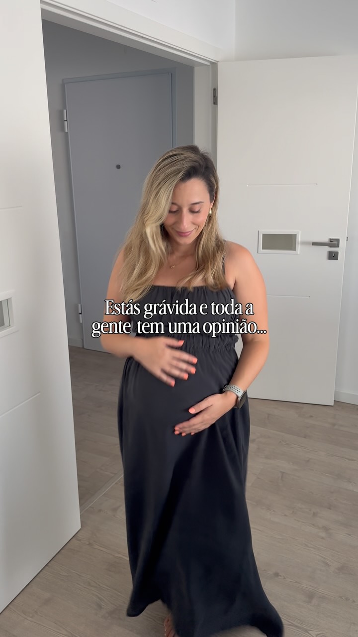 Estás grávida e de repente parece que toda a gente tem uma opinião… e ainda por cima sobre tudooo🫣🫠 verdade? 

Sobre o parto, a amamentação, o enxoval, o sono do bebé, o pós-parto e a lista continua…

Para além das opiniões por todo o lado, ainda tens conselhos e informações contraditórias, medos e dúvidas…e é tão fácil sentires-te perdida. 

Mas quero que saibas uma coisa: 
não tens de passar por isso sozinha💖

Foi exatamente por isso que criei a Semana da Gravidez Descomplicada ✨

Um evento online e gratuito para te ajudar a viver esta fase com mais confiança e tranquilidade.

💌 Comenta GRAVIDEZ e envio-te todas as informações.

#gravidezdescomplicada #gravidez #maternidade #chegadadobebe #babieseverywhere_